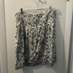 New! JJill Skirt. Fun floral print with navy and white stripe accent. Size L